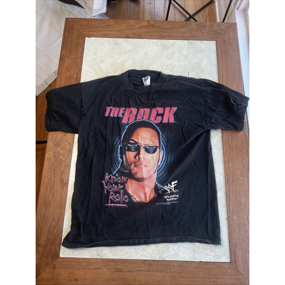 The Rock Know Your Role WWE T-Shirt 2000 Large WWF